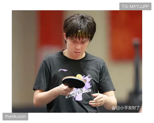 王楚钦训练完顺手买了块七位数手表