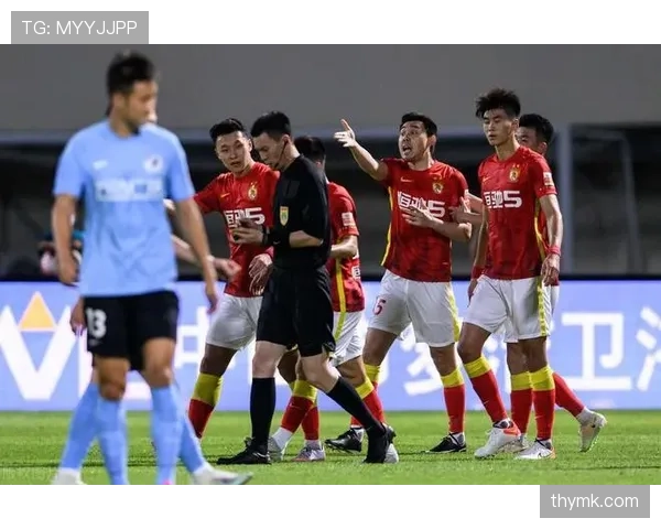 累计警告规则拆解：黄牌满额后到底如何影响球队阵容？